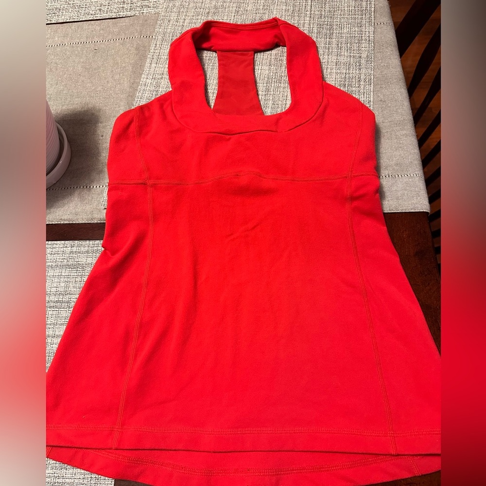 Lululemon tank